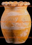 terracotta vaas geel