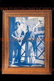Foto Frida Kahlo en Diego in mooie houten lijst 35x40x5cm.