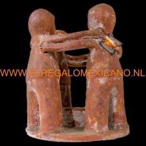 Vriendenkring beeldje 4 personen jumbo XL Ø35x42cm.  rood