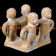 Servethouder / Menukaarthouder 4 kinderen terracotta type 2 13x8x11cm. geel